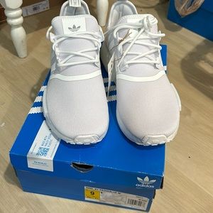 Adidas NMD_R1 PRIMEBLUE WHITE BRAND NEW WITH TAG AND BOX